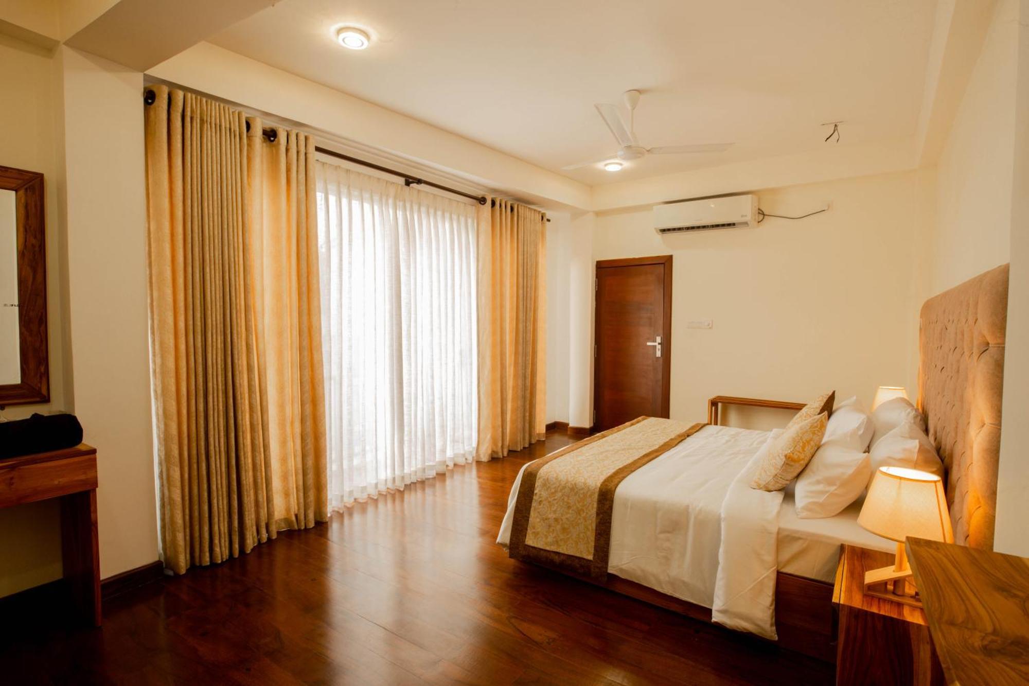 فندق Manthra Leisure كاندي المظهر الخارجي الصورة